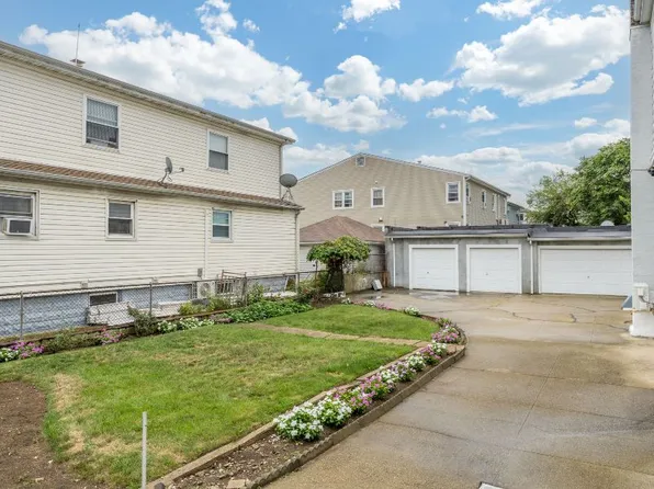 226-10 147th Avenue image 35 of 35