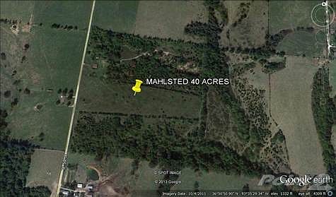 2nd image of 2740 N Red Hill Dr