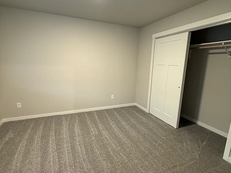 436 Nighthawk Dr — Photo 5