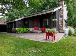 1032 Cowbell Ln, Severn Bridge, ON P0E1N0