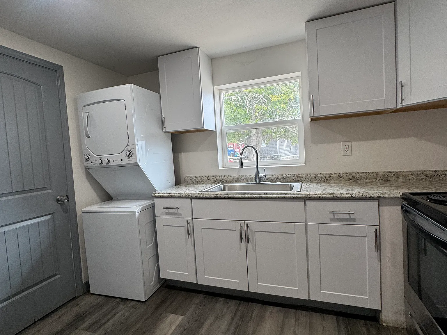 2 bed, 1100 sqft, $2,600 — Photo 4