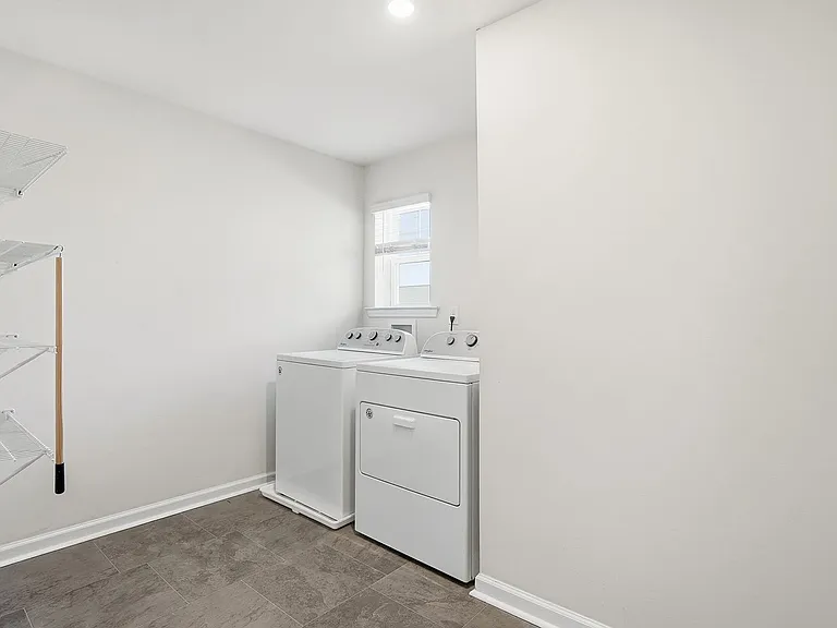 2116 Water Marsh Trl — Photo 15