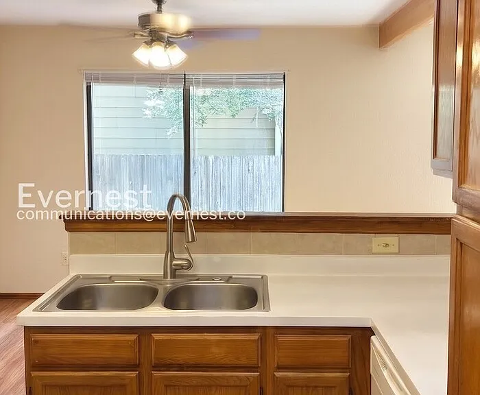 4121 Amber St — Photo 5