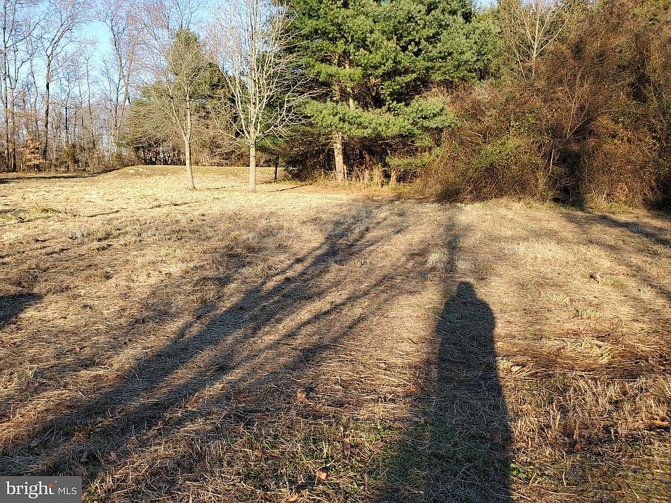 1st image of 875 Tower Rd