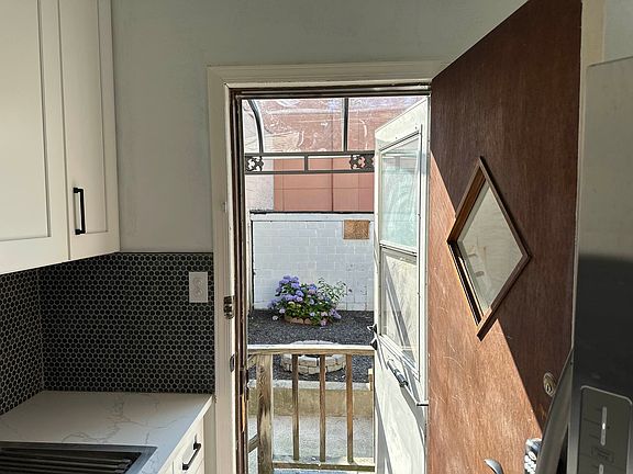 4th image of 36-46 11th St #1