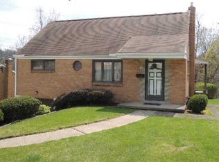 1632 Vista View Dr, Verona, PA