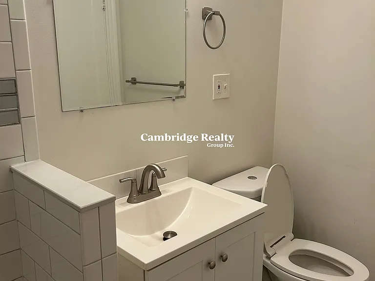 33 Highgate St #6T — Photo 23
