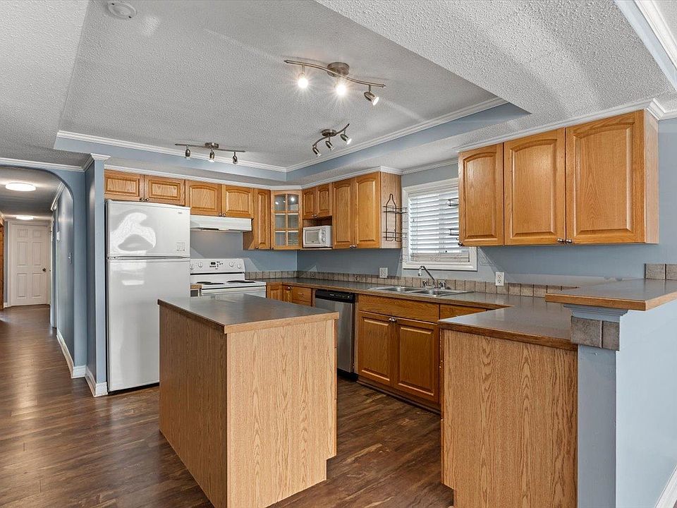 1st image of 45640 Watson Rd #10