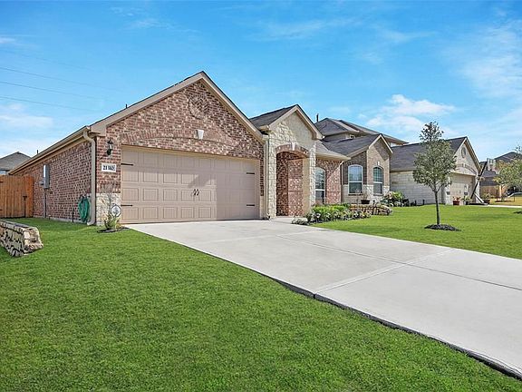 3rd image of 21310 Echo Manor Dr