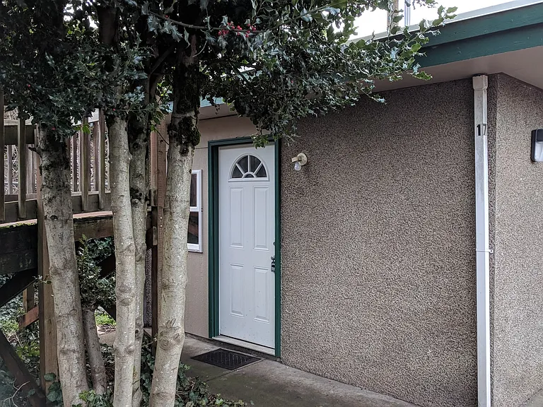 160 N 20th St #17 — Photo 9