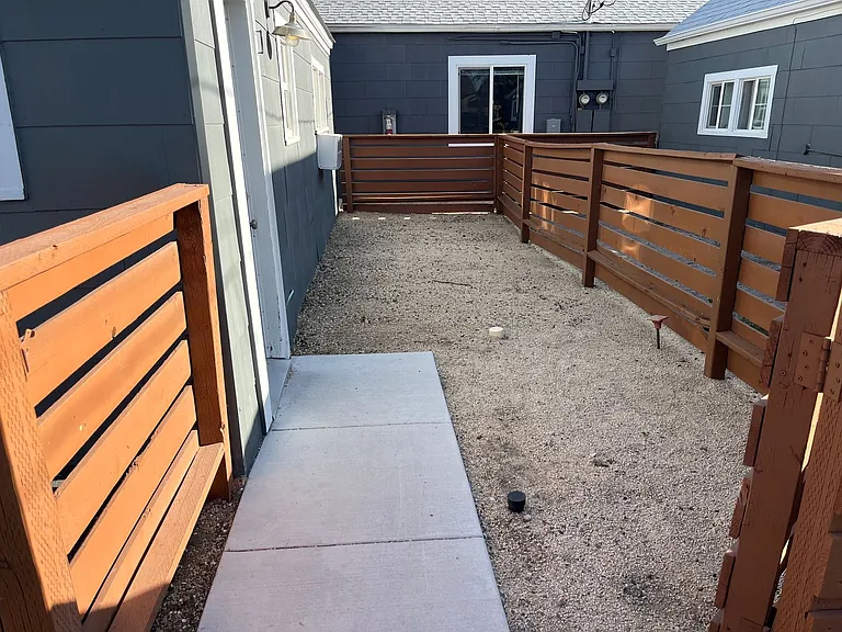 Claremont Street — Photo 6