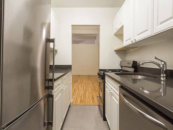 3rd image of 31 E 31st St #9FF