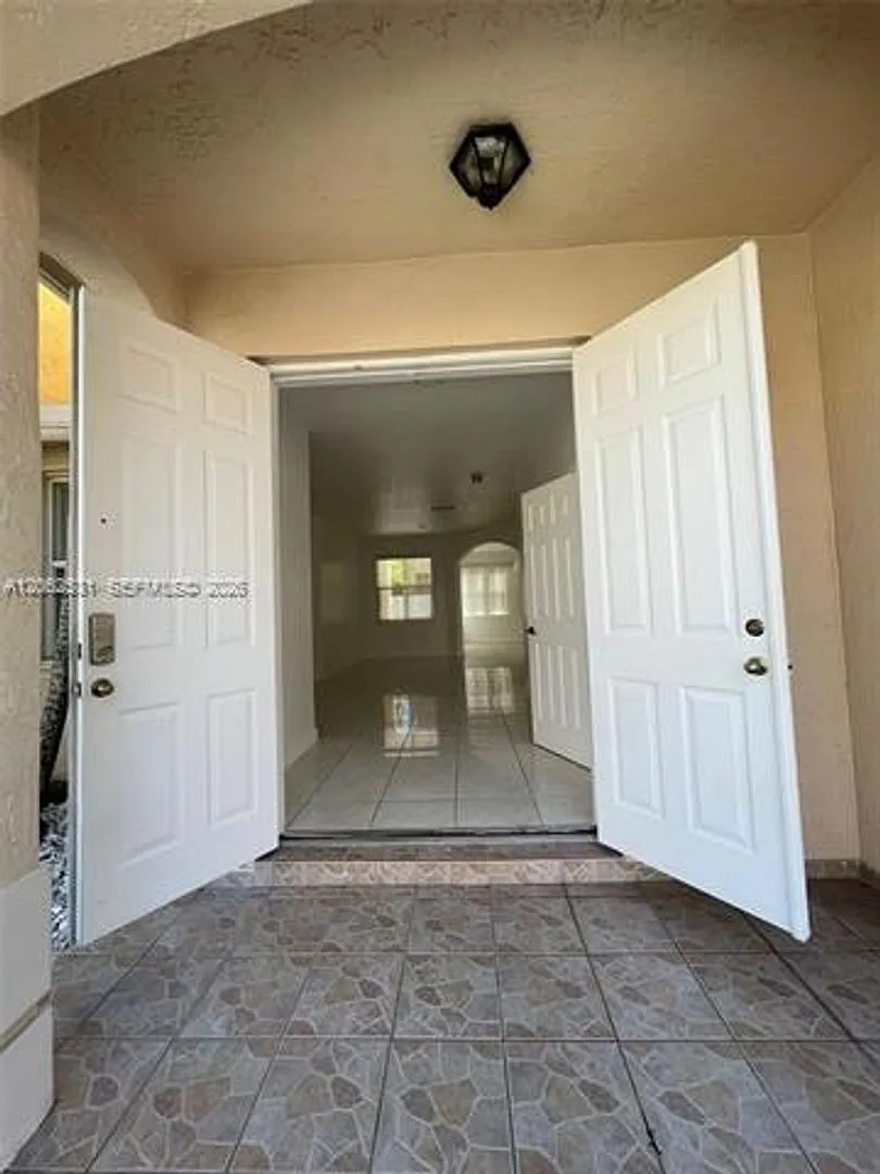 4847 NW 108th Ct # 4847, Doral, FL 33178 — Photo 3