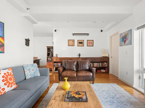 304 West 115th Street 5B image 2 of 13