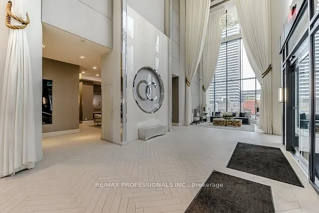 59 Annie Craig Dr #206 — Photo 2