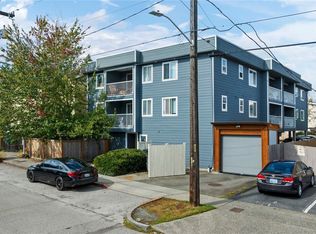 910 N 95th Street, Seattle, WA 98103
