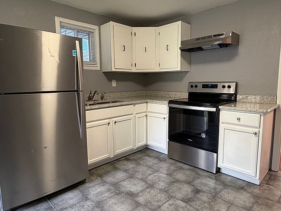 5th image of 3316 Clifton Ave APT A