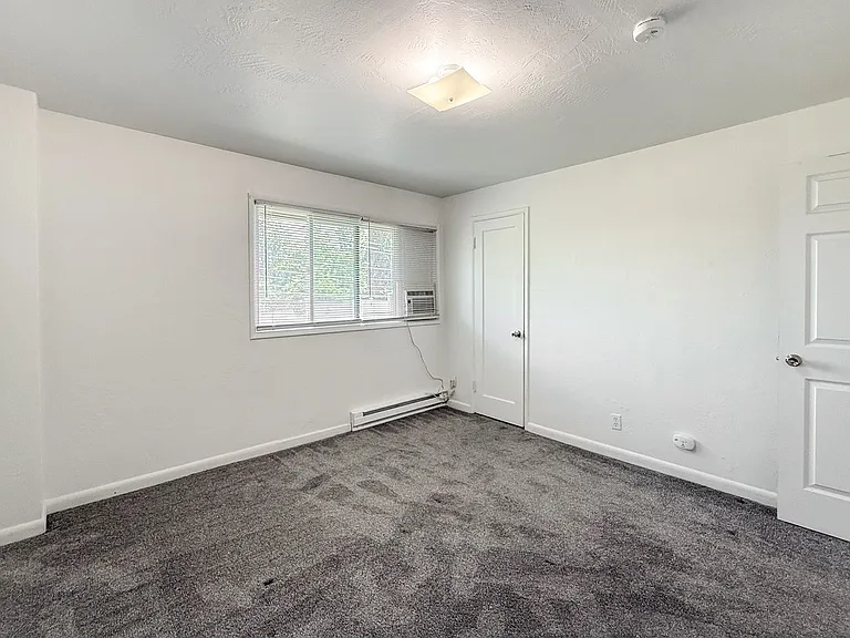 Sun Basin Apartments — Photo 40