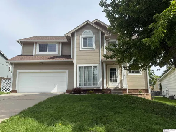 6708 Michelle Ave, La Vista, NE 68128