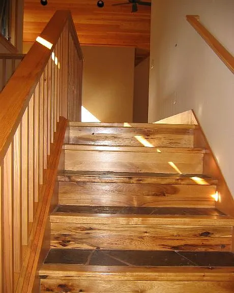 Staircase to Family room and kitchen