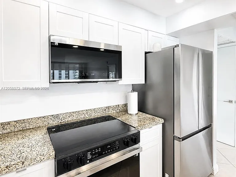 5838 Collins Ave #5G — Photo 9