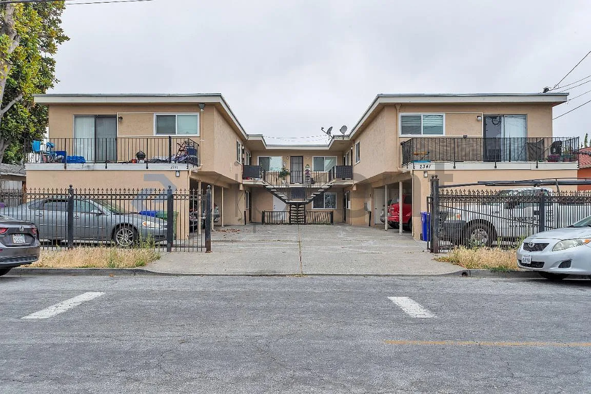3 bed, 1150 sqft, $2,650 — Photo 1