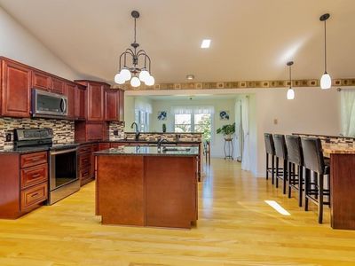 25 Grand Oak Farm Rd, Hadley, MA, 01035