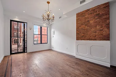 Sold by Curated by Soiti LLC