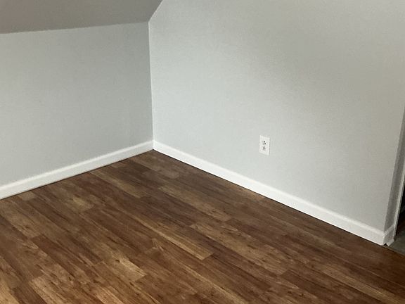 5th image of 55 Cleremont Ave