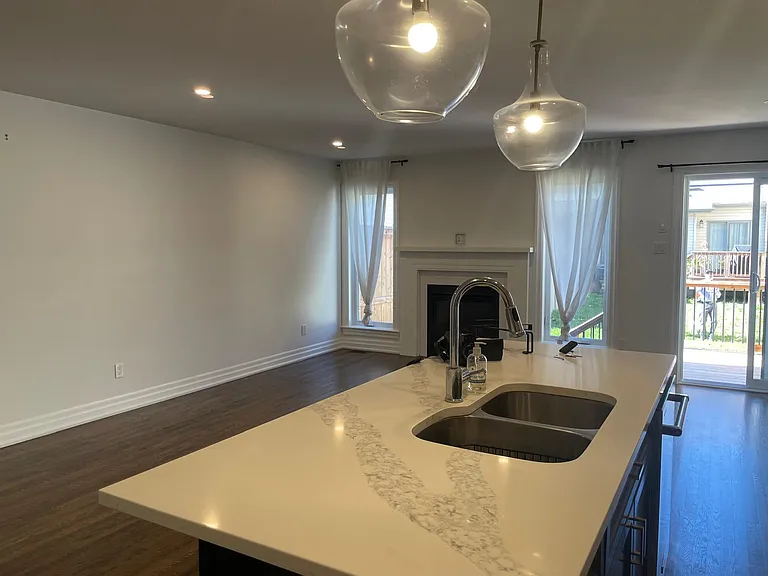 205 Purchase Cres — Photo 8