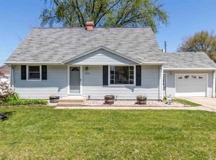 1654 Spruce St, Green Bay, WI 54304