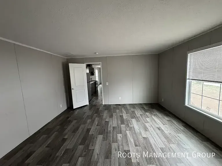 D3 Meadows Ct #D3 — Photo 8