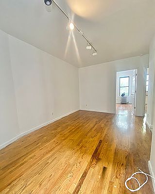 4th image of 512 E 80th St #18C