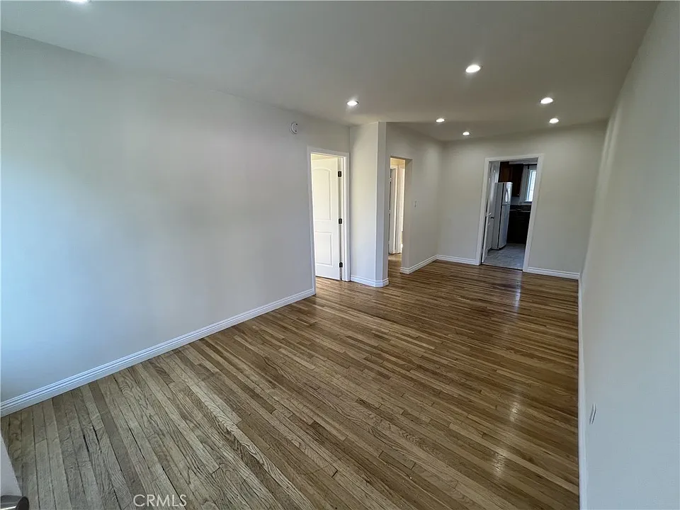 1415 N Cherokee Ave #6