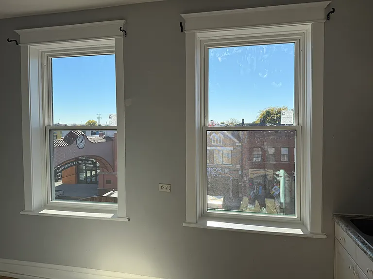 2553 S Troy St #3F — Photo 8