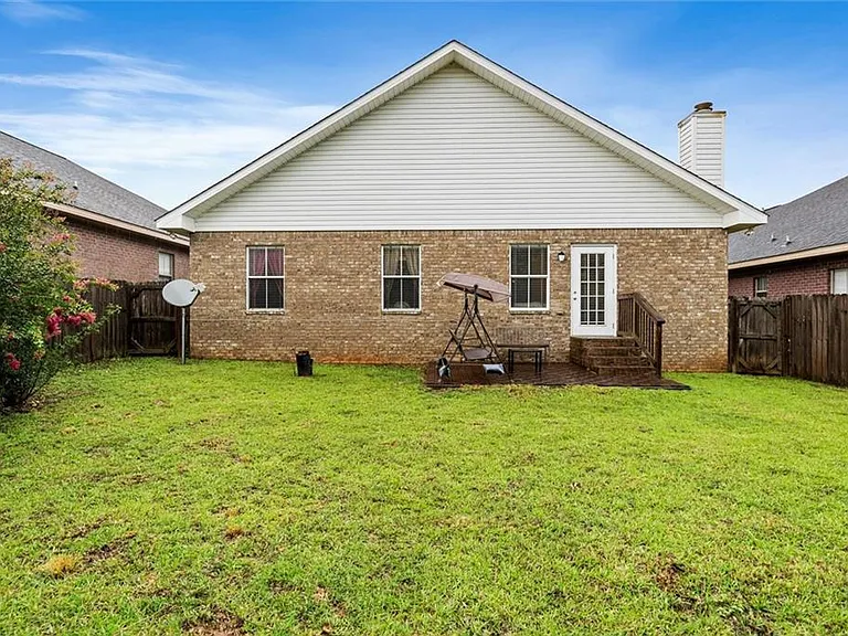 2520 Bluebeard Ln E — Photo 21