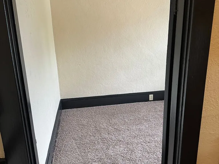 3615 SE Milwaukie Ave — Photo 3