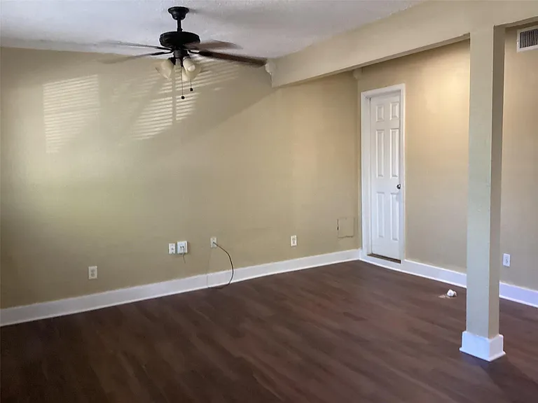 15831 Bazelbriar Ln — Photo 28