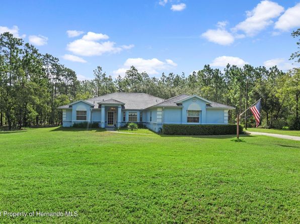 Rainbow Lakes Estate