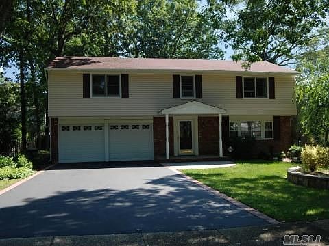 1st image of 16 Cornelia Ln