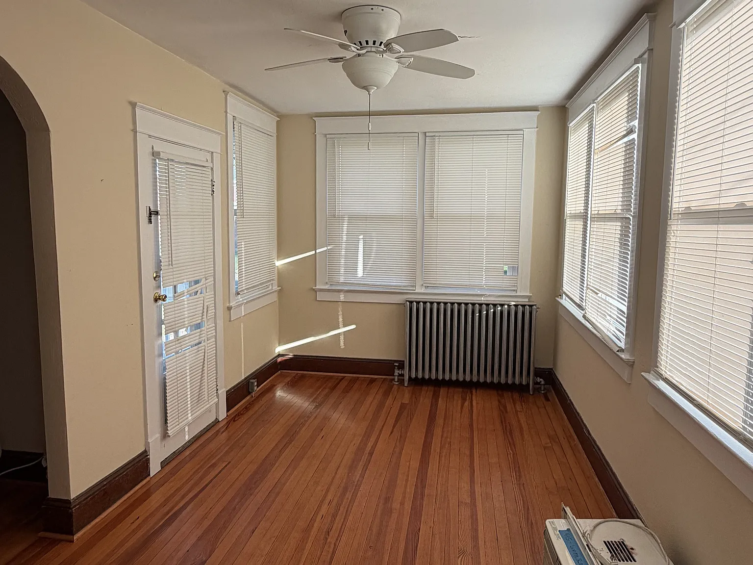 405 Lee Place a - 1 — Photo 2