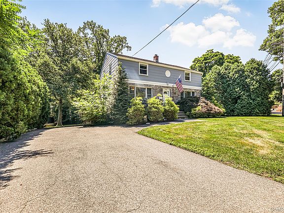 3rd image of 676 Scarsdale Road