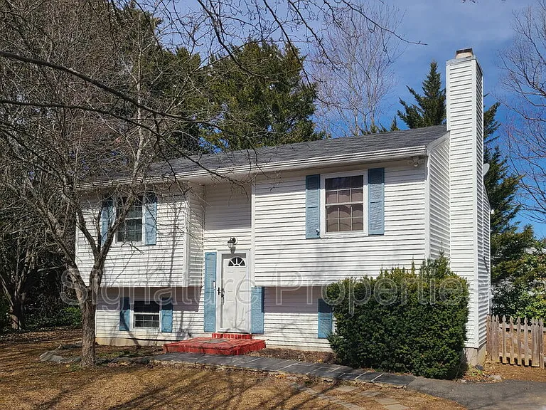 1 Martin St — Photo 2