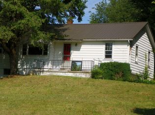 133 Gaines Ave, Jamestown, KY 42629