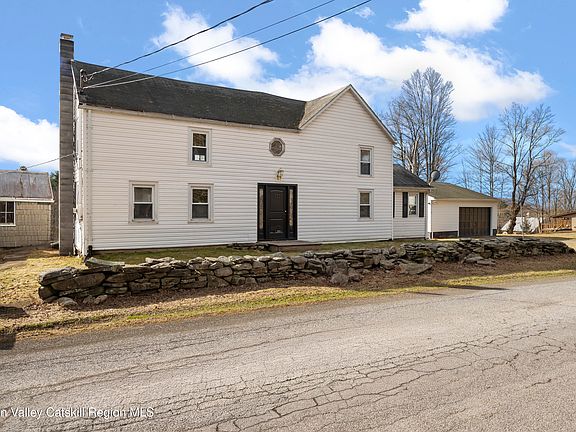 4th image of 700 Mettacahonts Road