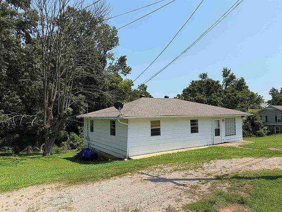 3rd image of 510 Riverside Dr