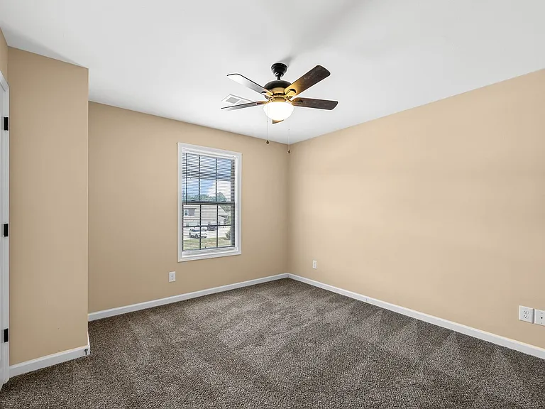157 Center Pointe Dr — Photo 19