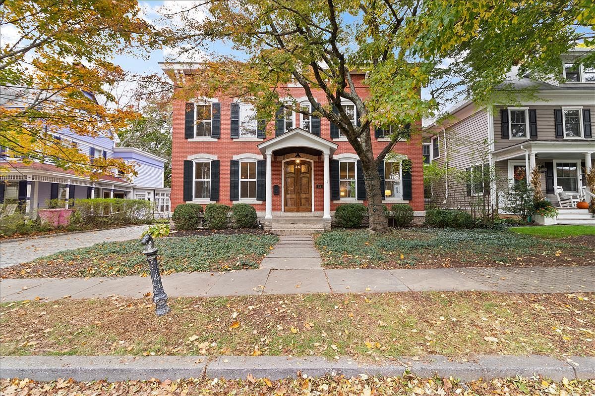 53 Center St, Clinton, NJ 08809 Zillow