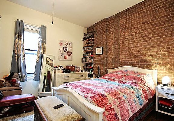 5th image of 62 W 84th St APT 2