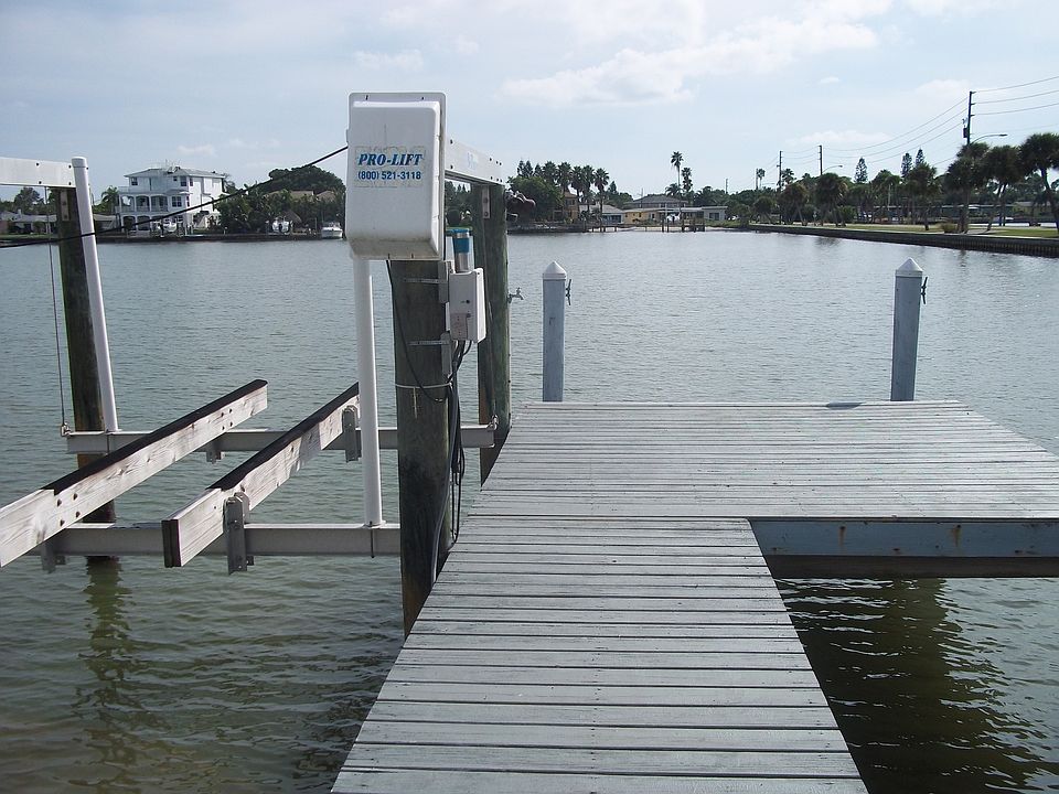 16016 4th St E, Redington Beach, FL 33708 Zillow